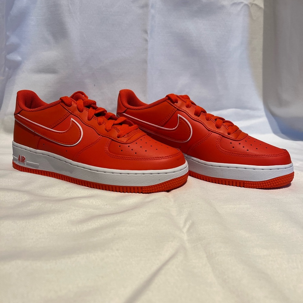 Nike Air Force 1 "Picante Red/White" Grade School Boys' Shoe